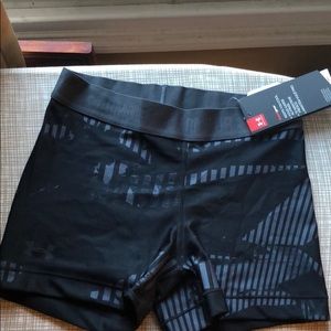 NEW Under Armour Compression Shorts